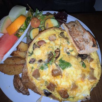 Bazar Café - Breakfast & Brunch Near Me - Montreal, Quebec
