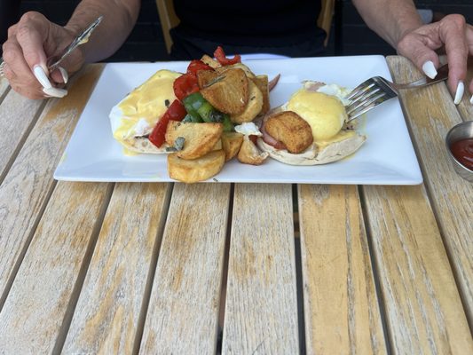 Central Bistro by null