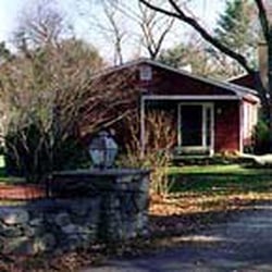 Richard Epstein, DMD - The Red Coat Road office is a peaceful, welcoming dentist's office.