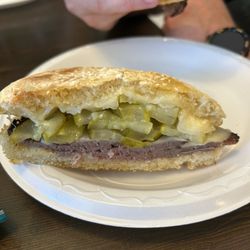 Schmaltz's Sandwich Shop