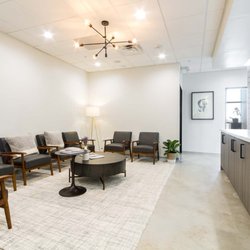 Pure Prosthodontics in Houston, TX - Pure Prosthodontics Houston - Comfortable Sitting Area for Patients and Guests