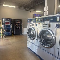 Golden Wash Laundromat