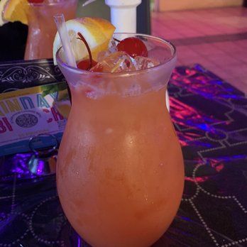 Starr Food Lounge - Tropical margaritas - Caribbean Near Me - Douglasville, Georgia