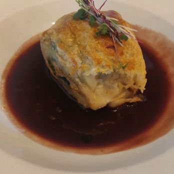 Local Restaurant & Bar - Bison Wellington, meh - New American Near Me - Jackson, Wyoming