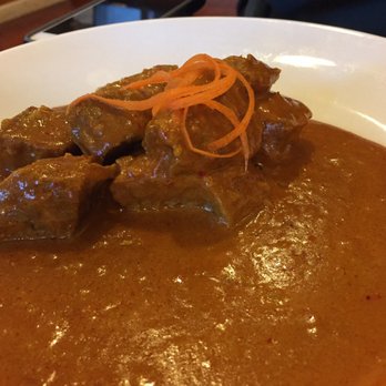 Golden Triangle - Rendang - Thai Near Me - Philadelphia, Pennsylvania