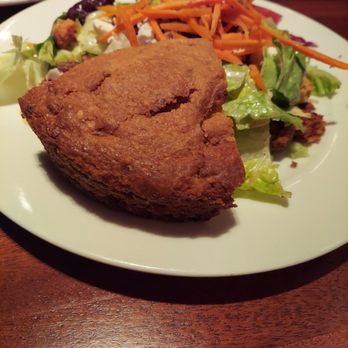 Glenwood's - Salad with cornbread croutons and a slice of cornbread - American Near Me - Columbia, Maryland