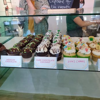Oh Yeah Cakes - Bakeries Near Me - San Antonio, Texas