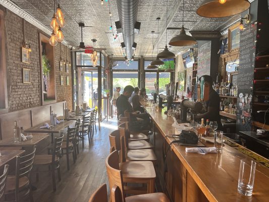 East Harlem Bottling Co. by null