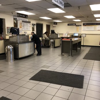 UPS Customer Center - Got lucky with the small line on a Monday afternoon - Shipping Centers Near Me - San Francisco, California UPS Customer Center - Got lucky with the small line on a Monday afternoon - Shipping Centers Near Me - San Francisco, California