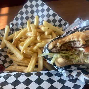 Super Chili Burgers - Burgers Near Me - Chino, California Super Chili Burgers - Burgers Near Me - Chino, California