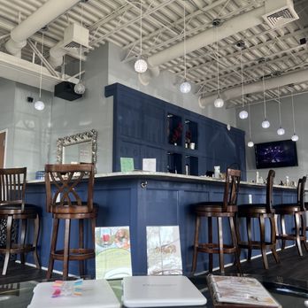 The Beauty Bar At Geist - Sitting area just inside the door - Nail Salons Near Me - Indianapolis, Indiana The Beauty Bar At Geist - Sitting area just inside the door - Nail Salons Near Me - Indianapolis, Indiana