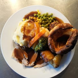 The Magnet - O.A.P Sunday Lunch Only £3.50