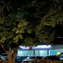 7-Eleven - Boarded up store