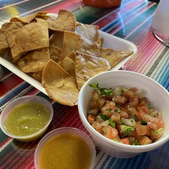 Chilangos Mexican Grill - Complimentary chips and salsa. Pico is 75 cents - Mexican Near Me - Plantation, Florida