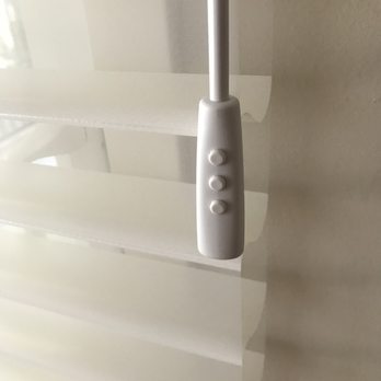 Ron's Window Coverings - The wand is easy to work. It also houses the rechargeable battery. - Shades & Blinds Near Me