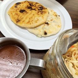 Alicia's Bakery - Pupusas