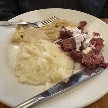 Lennie's - Husband said best corn beef he's ever had. - Pizza Near Me - Bloomington, Indiana