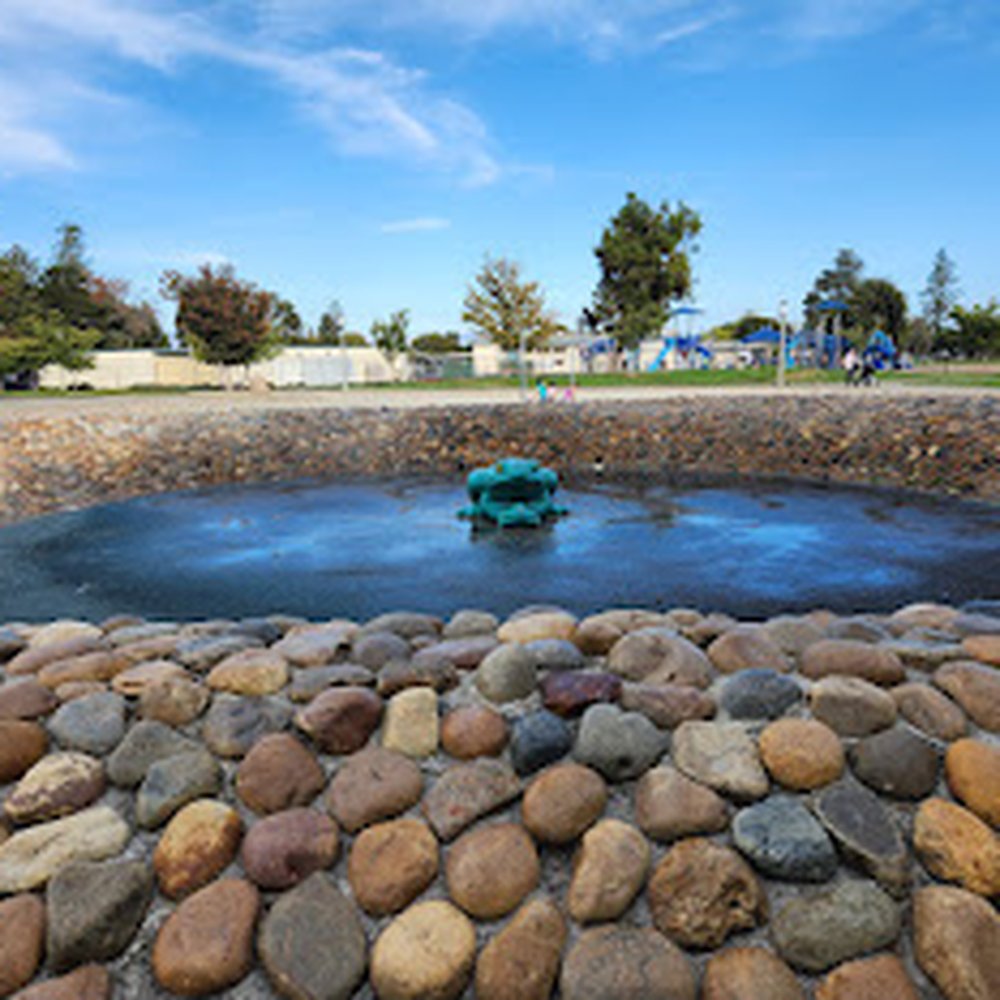 Braly Park - Braly Park - Frog water feature - Parks Near Me - Sunnyvale, California