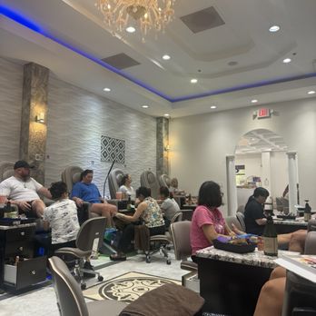 Moda Nail Spa - Spa Pedicure area! Where I always relax and am pleased with my nails! - Nail Salons Near Me - Knoxville, Tennessee Moda Nail Spa - Spa Pedicure area! Where I always relax and am pleased with my nails! - Nail Salons Near Me - Knoxville, Tennessee