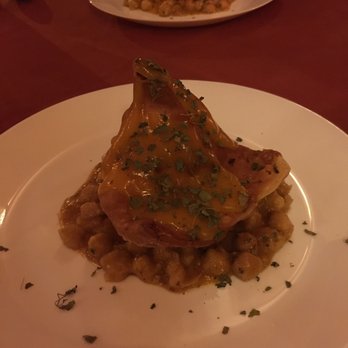 Jolly's Indian Bistro - Samosa with chickpea and sauce - Indian Near Me - Vancouver, British Columbia
