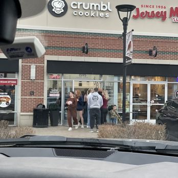 Crumbl - Amherst - Bakeries Near Me - Amherst, New York Crumbl - Amherst - Bakeries Near Me - Amherst, New York