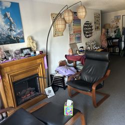 South Bay Reiki & Wellness - Comfy chairs!