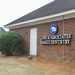Lane & Associates Family Dentistry - Our new Sign.