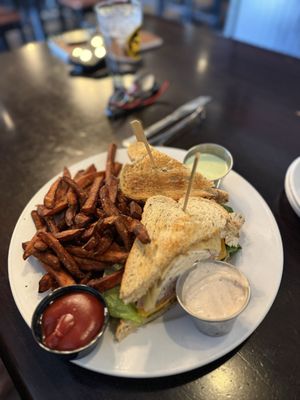 Gold Nugget Tavern & Grille by null