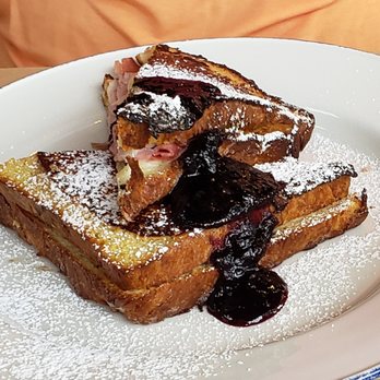 Froehlich's Bakery - Savory French toast - Bakeries Near Me - Three Oaks, Michigan