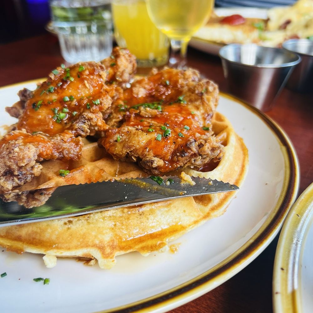 Dreamland Bar & Diner - Chicken & waffles - Breakfast & Brunch Near Me - Seattle, Washington Dreamland Bar & Diner - Chicken & waffles - Breakfast & Brunch Near Me - Seattle, Washington