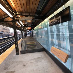 MTA - Broadway Subway Station - N/W - Station