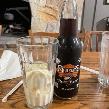 Cracker Barrel Old Country Store - Root beer float - Breakfast & Brunch Near Me - Binghamton, New York Cracker Barrel Old Country Store - Root beer float - Breakfast & Brunch Near Me - Binghamton, New York