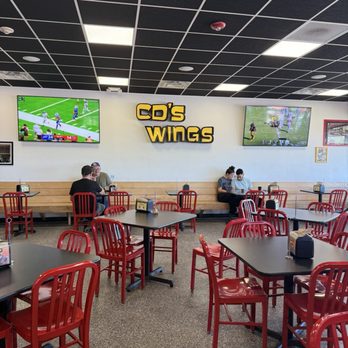 CD's Wings - Westminster - Seating Area - Chicken Wings Near Me - Westminster, Colorado