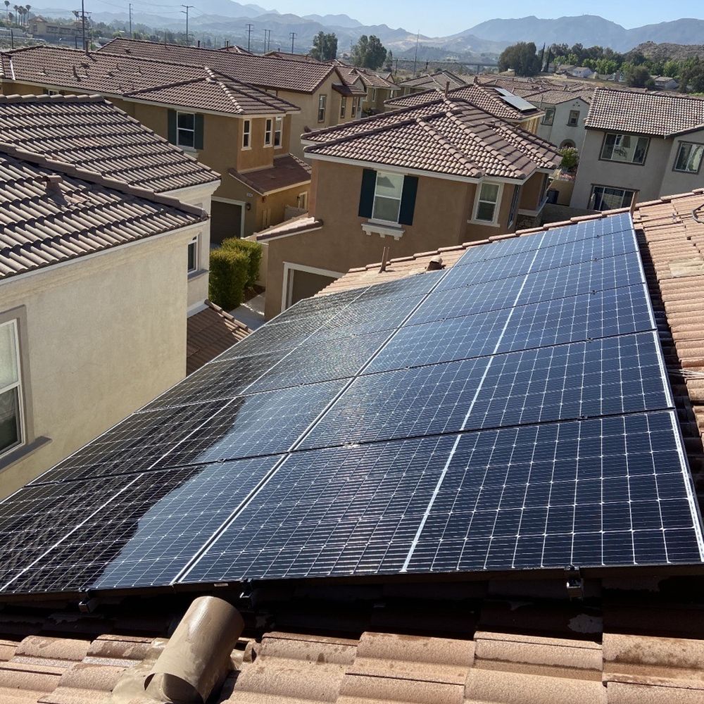 Clarity Solar Panel Cleaning Solutions - Solar Panel Cleaning Near Me - Santa Clarita, California
