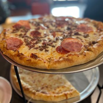 Stampede Pizza - Their seasoning on their crust was amazing! - Pizza Near Me - Lone Oak, Texas Stampede Pizza - Their seasoning on their crust was amazing! - Pizza Near Me - Lone Oak, Texas