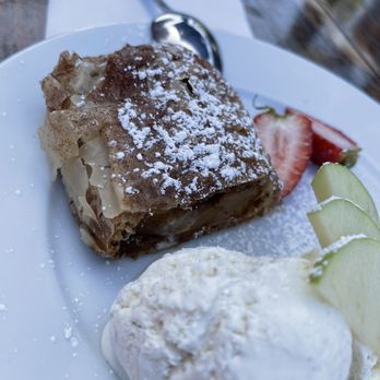 Speisekammer - Strudel - German Near Me - Alameda, California
