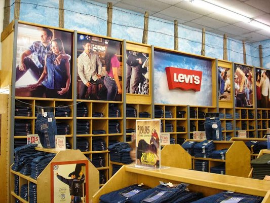 Starr Western Wear by null