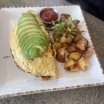 BB Cafe & Catering - Veggie Omelette - Cafes Near Me - Burbank, California BB Cafe & Catering - Veggie Omelette - Cafes Near Me - Burbank, California