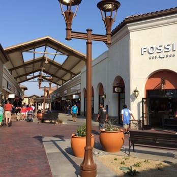 Outlets At Tejon - Outdoors - Outlet Stores Near Me - Tejon Ranch, California