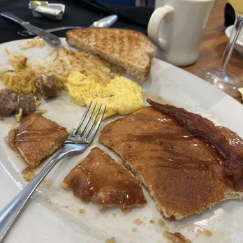 Fleur De Lis - Big easy breakfast - Breakfast & Brunch Near Me - New Orleans, Louisiana Fleur De Lis - Big easy breakfast - Breakfast & Brunch Near Me - New Orleans, Louisiana