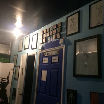 Tenth Level Tavern - Artwork! - Bars Near Me - Oakland Park, Florida