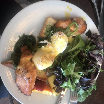 Plate 38 - Seared Salmon Benedict on brioche - New American Near Me - Pasadena, California Plate 38 - Seared Salmon Benedict on brioche - New American Near Me - Pasadena, California