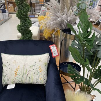 TJ Maxx - Department Stores Near Me - Oxnard, California