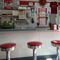 The Other Dawg - Tiny but cute place.