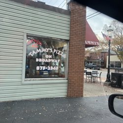 Tammy's Pizza