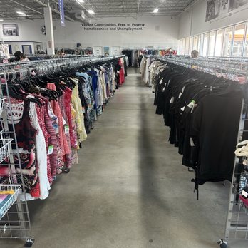 Goodwill Retail Store & Donation Center - Jensen Beach - Thrift Stores Near Me - Jensen Beach, Florida Goodwill Retail Store & Donation Center - Jensen Beach - Thrift Stores Near Me - Jensen Beach, Florida