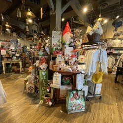 Cracker Barrel Old Country Store - Inside