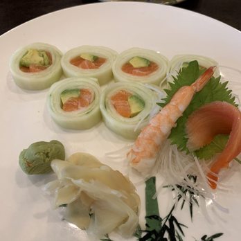 Sushi 99 - Salmon avocado roll "Naruto" style (no rice) - Sushi Bars Near Me - Palm Coast, Florida Sushi 99 - Salmon avocado roll "Naruto" style (no rice) - Sushi Bars Near Me - Palm Coast, Florida