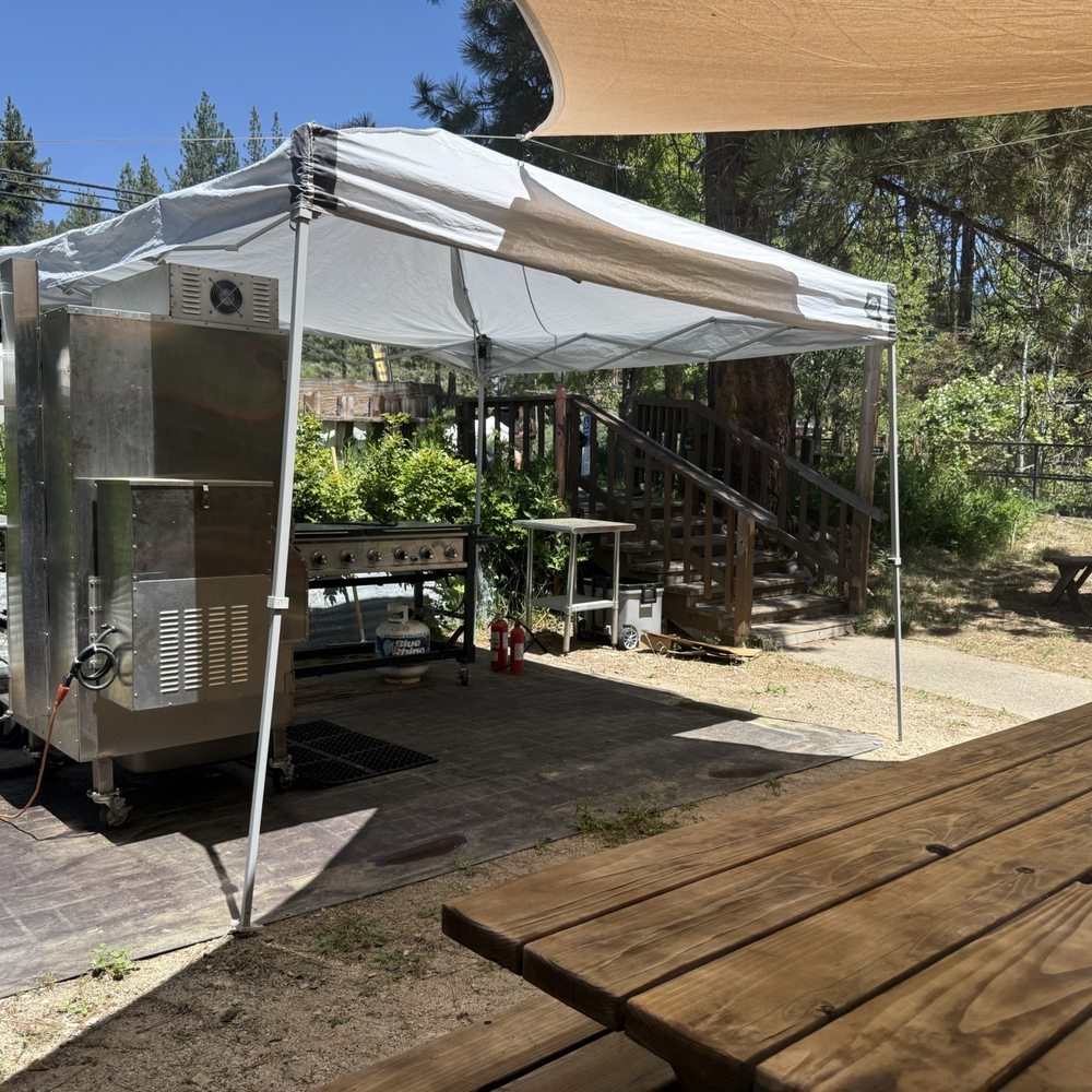 Sierra Smoke Show - The machine - Barbeque Near Me - Blairsden, California Sierra Smoke Show - The machine - Barbeque Near Me - Blairsden, California
