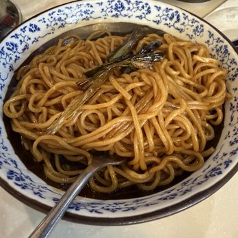 Shanghai Bun Dynasty - Scallion-oil Mixed Noodles - Shanghainese Near Me - Cupertino, California Shanghai Bun Dynasty - Scallion-oil Mixed Noodles - Shanghainese Near Me - Cupertino, California